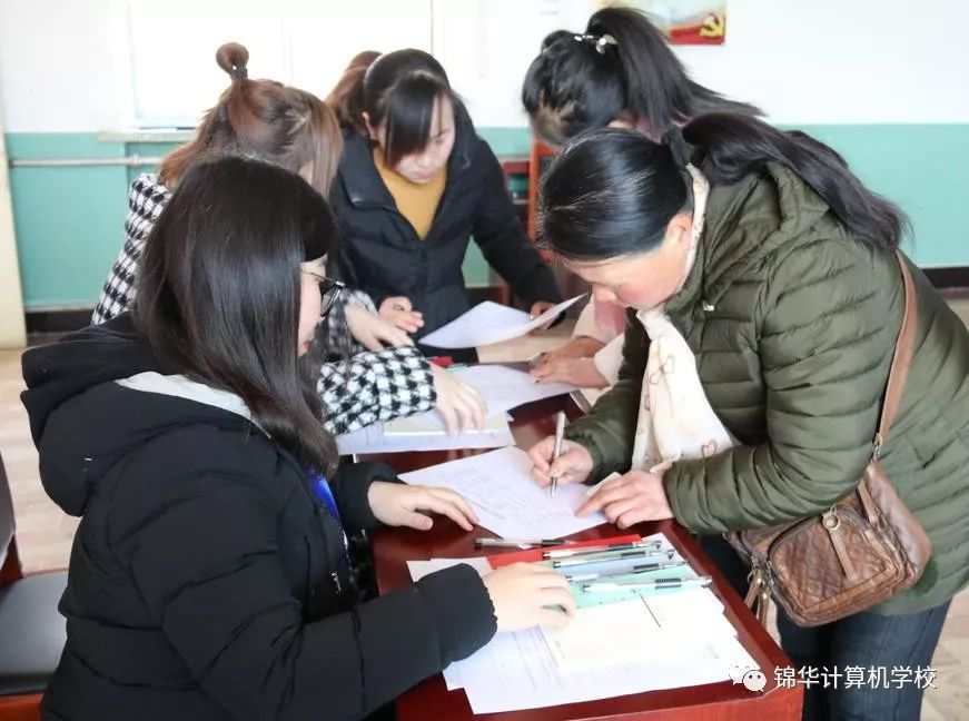 我校承办的汾西县电子商务进农村示范项目乡镇巡回勍香镇培训班圆满完成！